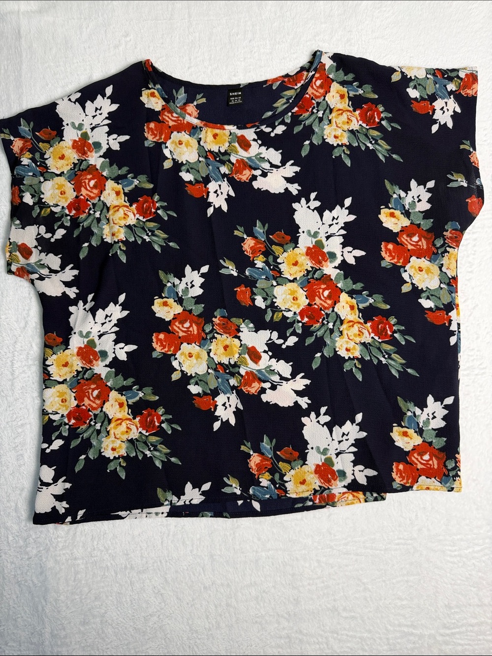 Floral Navy Short Sleeve Size XL